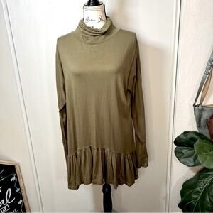 Free People Long Sleeve Turtleneck Drop Waist Peplum Top size Medium